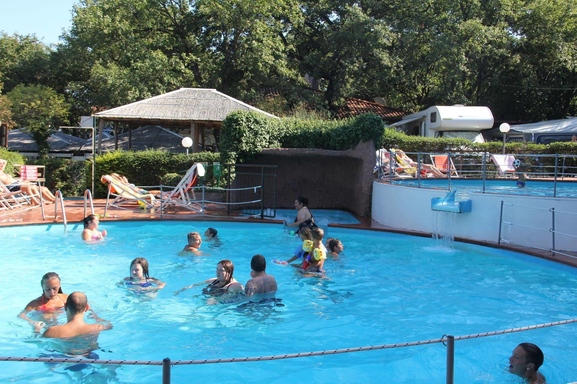Caravelle Camping Village Ceriale Dış mekan fotoğraf