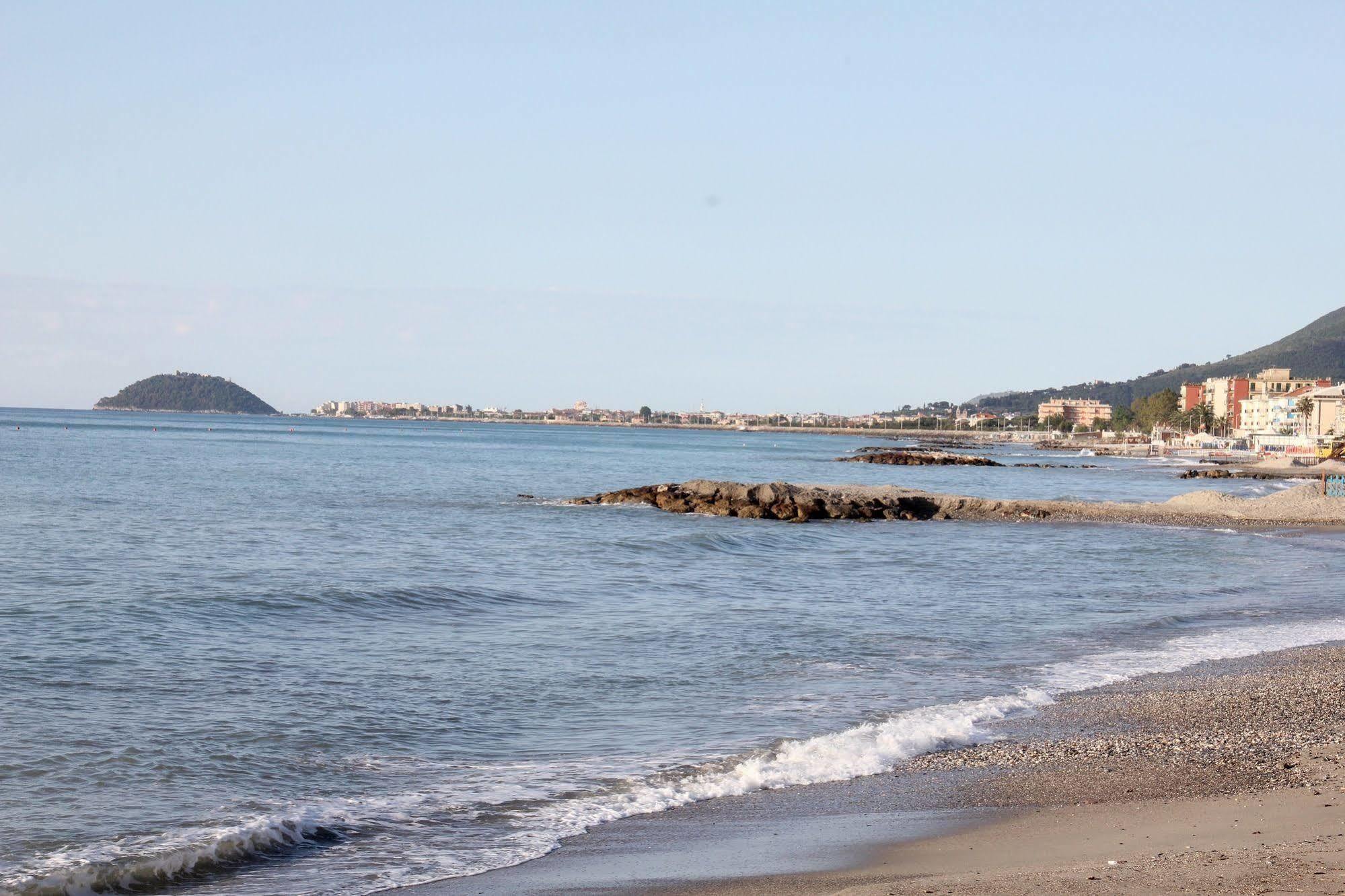 Caravelle Camping Village Ceriale Dış mekan fotoğraf